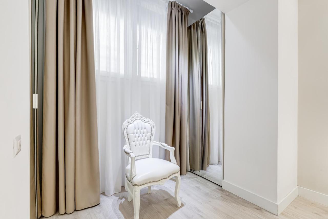 Bmga L The White Crown Apartment In Testaccio Rom Exterior foto